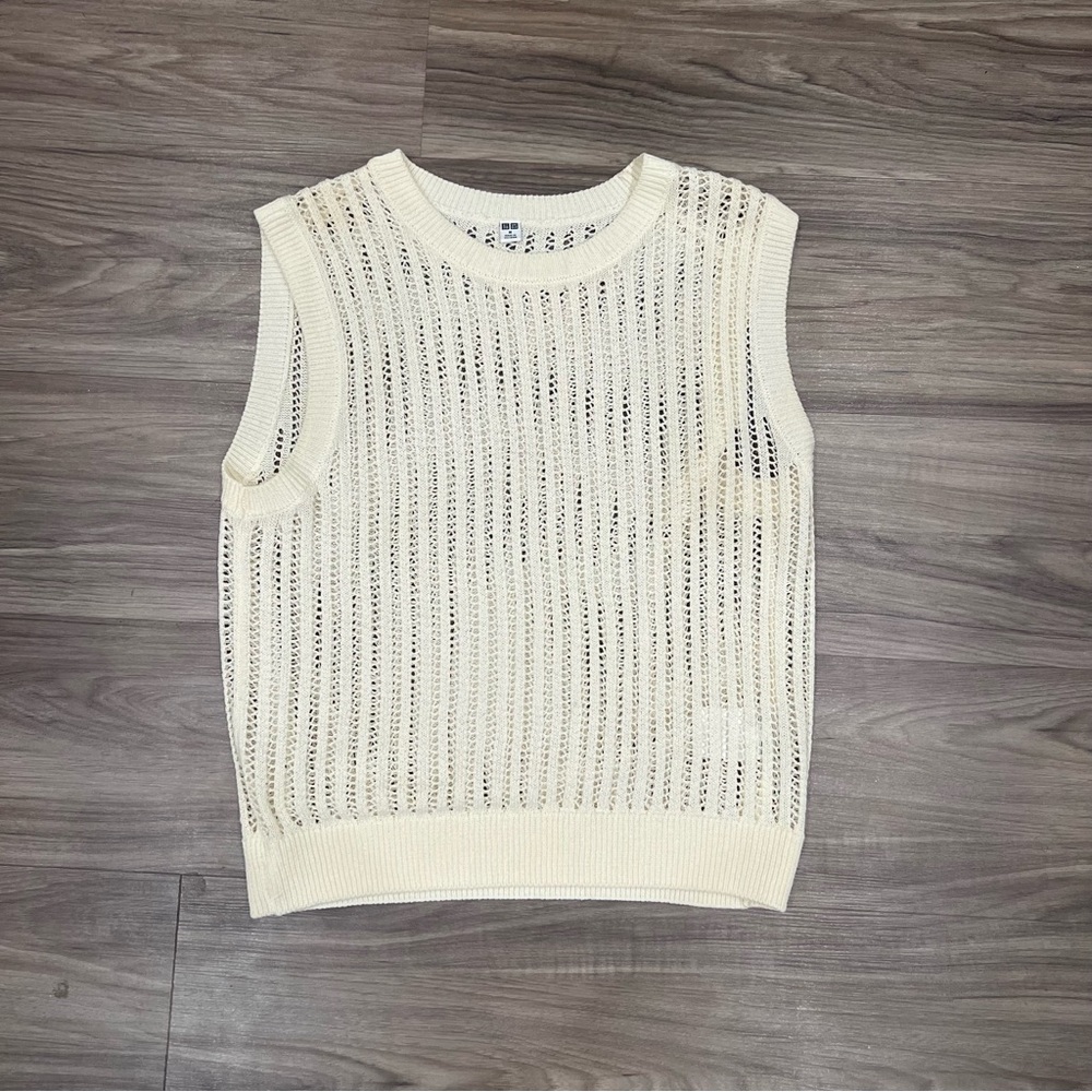 Uniqlo Cream Mesh Sleeveless Tunic
